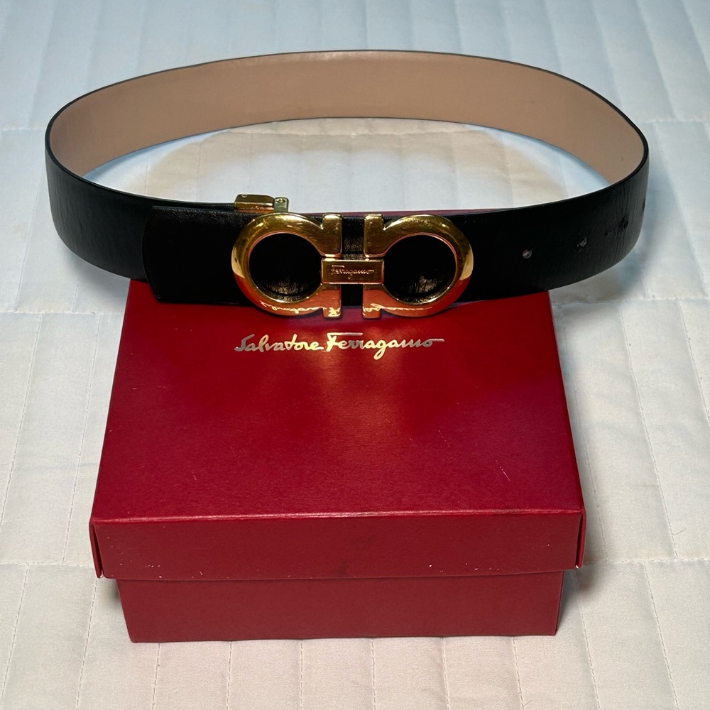 Salvatore Ferragamo Gancini Gold Buckle Reversible Belt Black/Cream